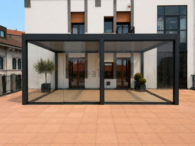 Appartamento in affitto di 180 m² in Piazza Luigi Vittorio Bertarelli, 2
