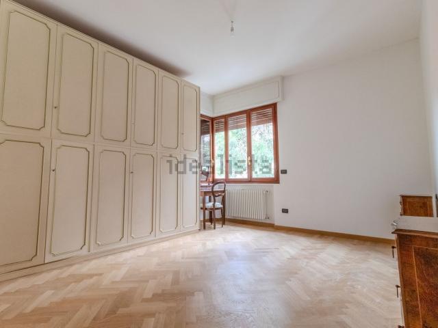 Appartamento in affitto di 183 m² in Via Graziano, 19