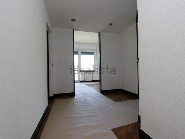 Appartamento in affitto di 183 m² in Via San Luca D&apos Albaro