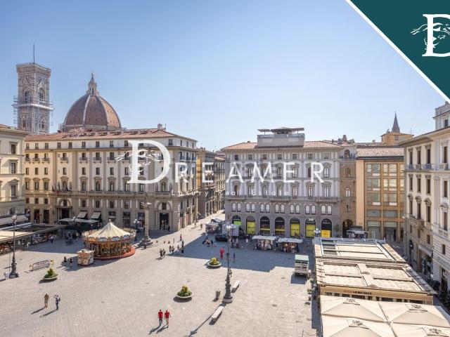 Appartamento in affitto di 183 m² in Piazza della Repùbblica, 23