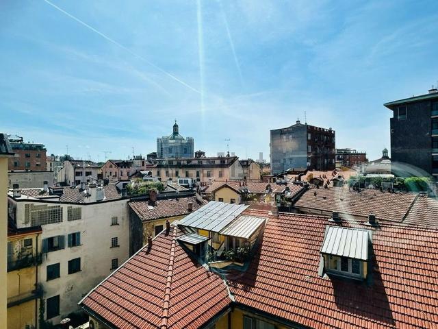 Appartamento in affitto di 185 m² in Via Cesare Correnti