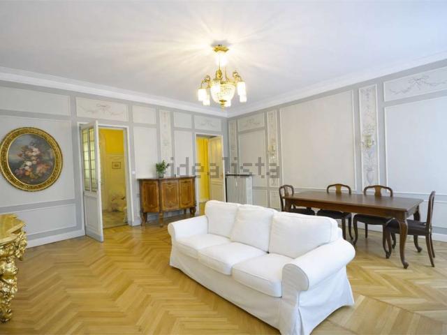 Appartamento in affitto di 186 m² in Via Amedeo Peyron
