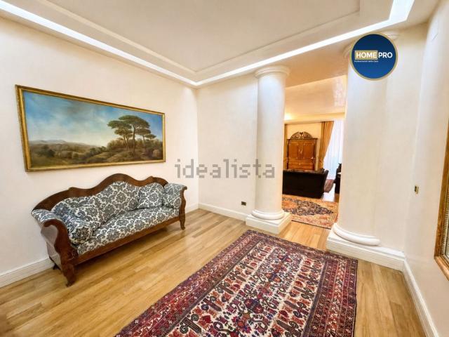 Appartamento in affitto di 186 m² in Piazza Barberini