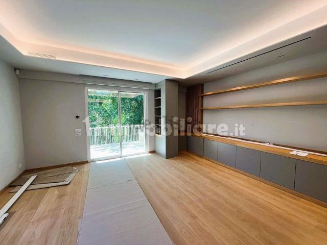 Appartamento in affitto di 187 m² in Viale Giotto, 25