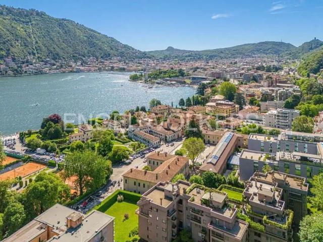Appartamento in affitto di 190 m² in Via Bellinzona