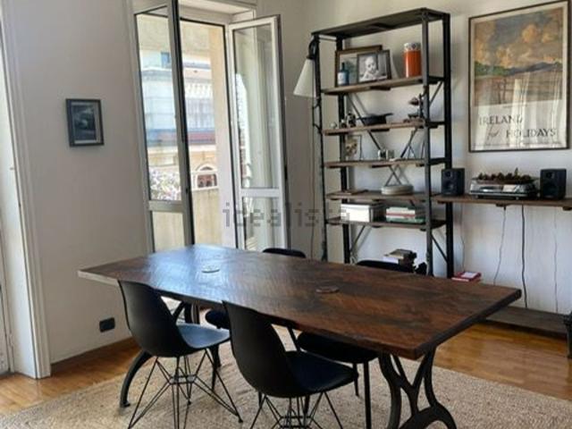 Appartamento in affitto di 190 m² in Via Lecco