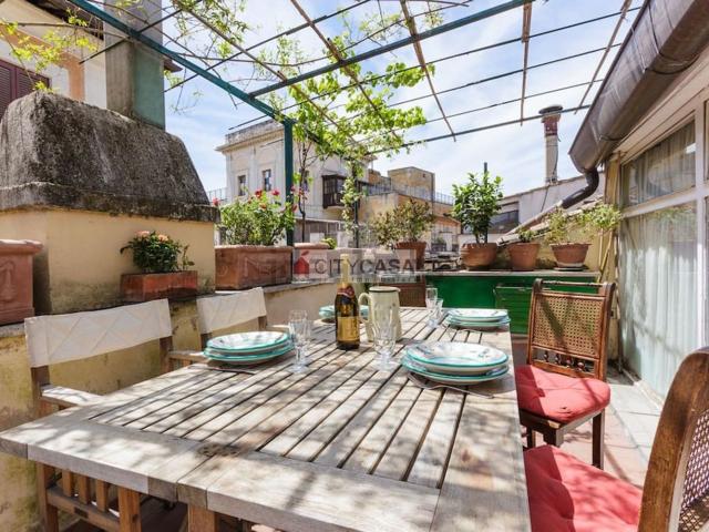 Appartamento in affitto di 199 m² in Largo dei Librari
