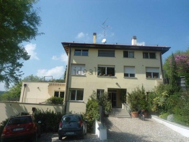 Appartamento in affitto di 200 m²