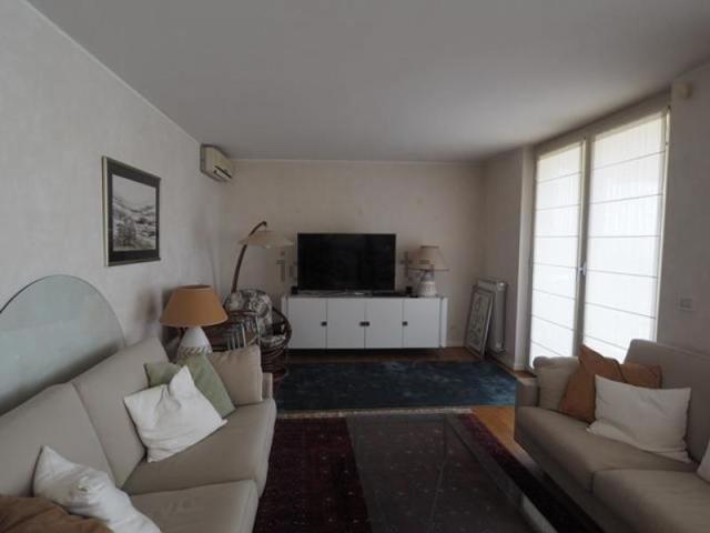 Appartamento in affitto di 200 m²