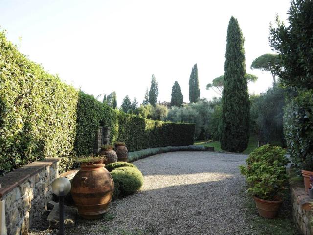 Appartamento in affitto di 200 m² in Via del Pian dei Giullari
