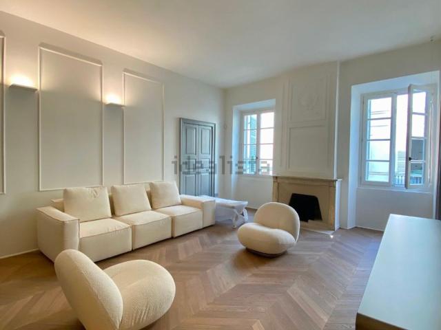 Appartamento in affitto di 200 m²