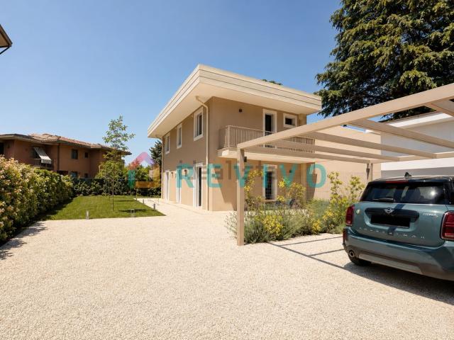 Appartamento in affitto di 200 m² in Via di Ripoli