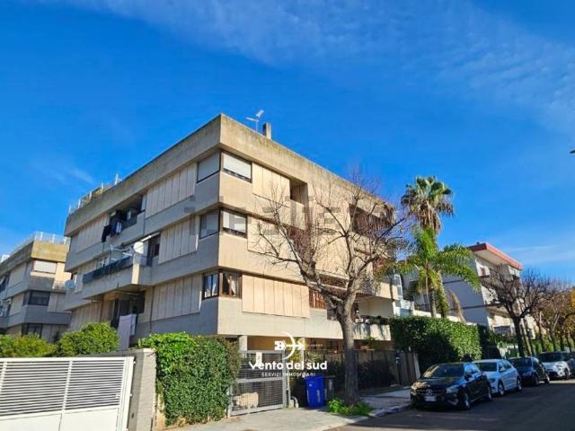 Appartamento in affitto di 200 m² in Via Vincenzo Balsamo, 9