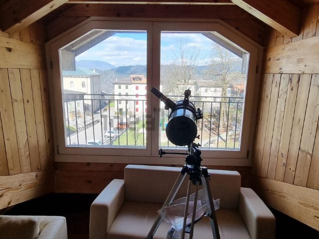 Appartamento in affitto di 200 m² in Viale Sant&apos Antonio, 1