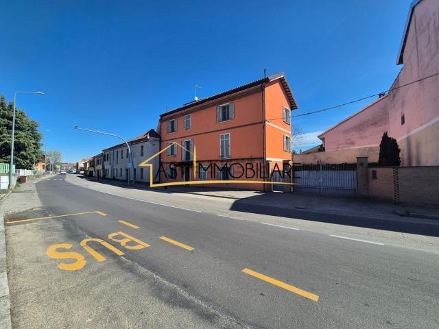 Appartamento in affitto di 200 m² in Corso Alba, 144