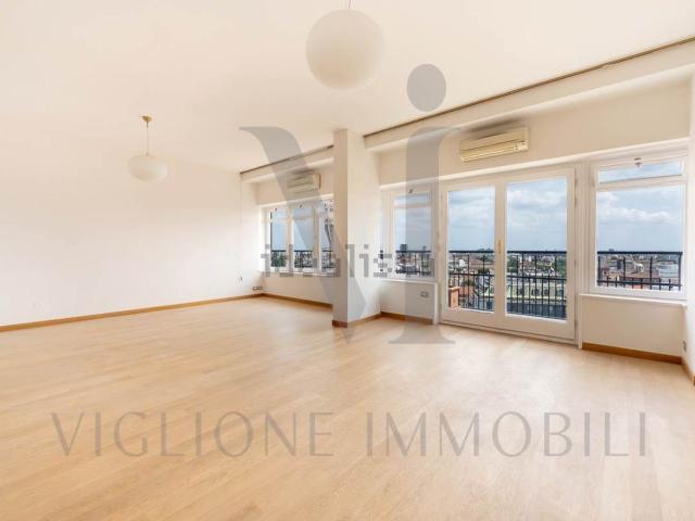 Appartamento in affitto di 200 m² in Corso Italia, 13