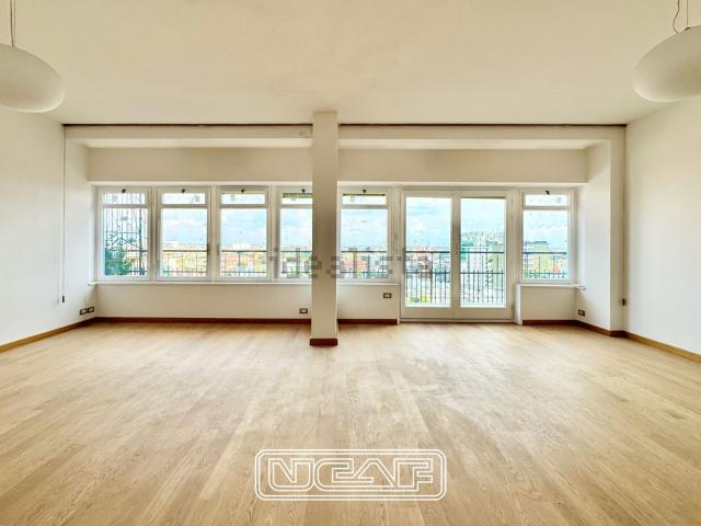 Appartamento in affitto di 200 m² in Corso Italia, 13