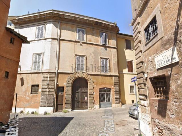 Appartamento in affitto di 200 m² in Piazza Margana, 29