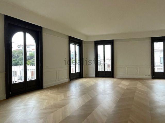 Appartamento in affitto di 200 m² in Piazza Sant&apos Erasmo