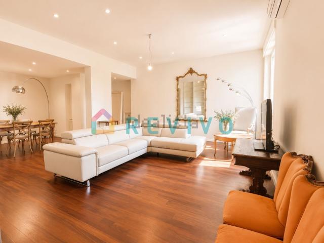 Appartamento in affitto di 205 m² in Via Alfonso la Marmora