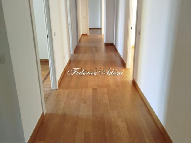 Appartamento in affitto di 210 m²
