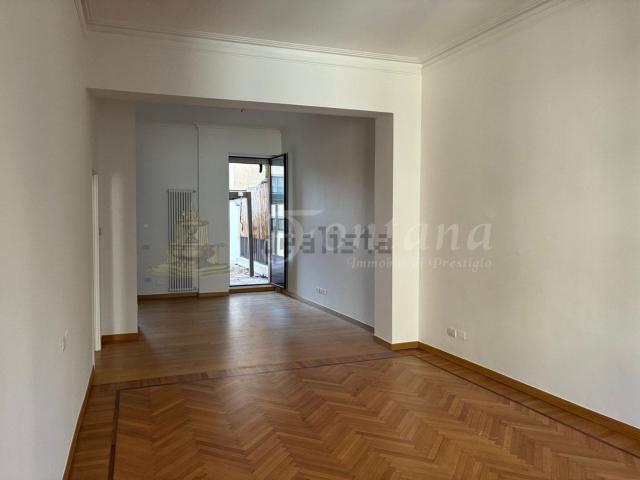 Appartamento in affitto di 210 m² in Piazza Santa Maria Beltrade