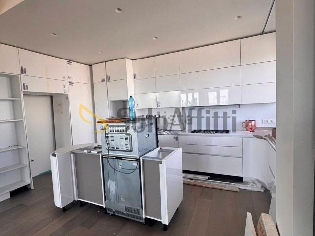 Appartamento in affitto di 212 m² in Viale John Fitzgerald Kennedy
