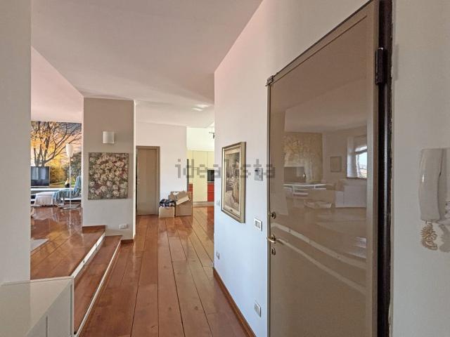 Appartamento in affitto di 217 m² in Via Arena, 20
