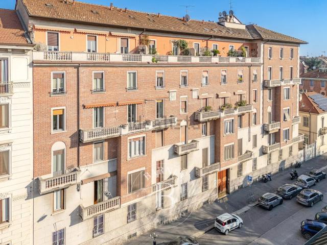 Appartamento in affitto di 220 m² in Via Giuseppe Piolti de&apos  Bianchi, 48