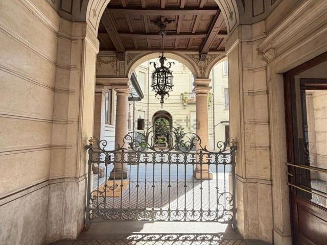 Appartamento in affitto di 230 m² in Via Lorenzo Mascheroni, 17