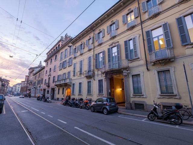 Appartamento in affitto di 230 m² in Via Vincenzo Monti