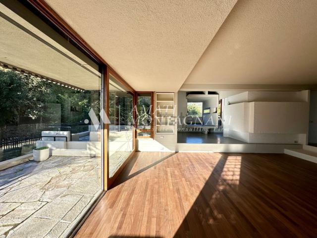 Appartamento in affitto di 231 m² in Via dei Colli della Farnesina