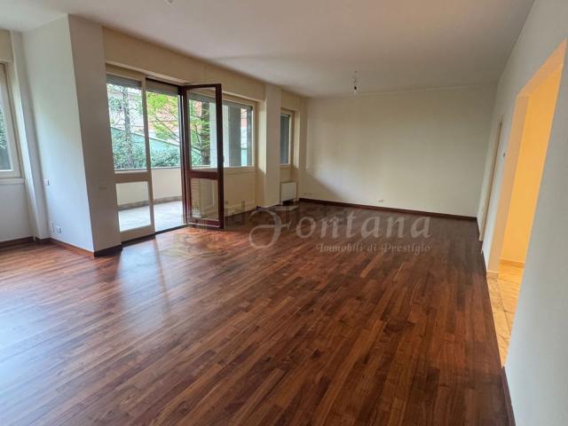 Appartamento in affitto di 235 m² in Corso Magenta