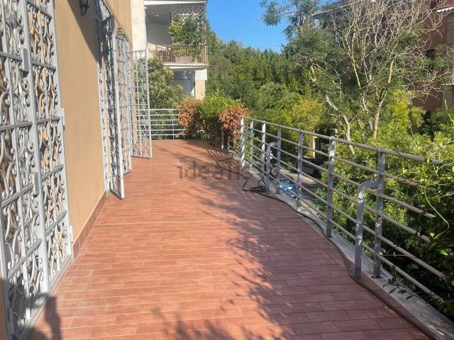 Appartamento in affitto di 240 m² in Via Tommaso Salvini