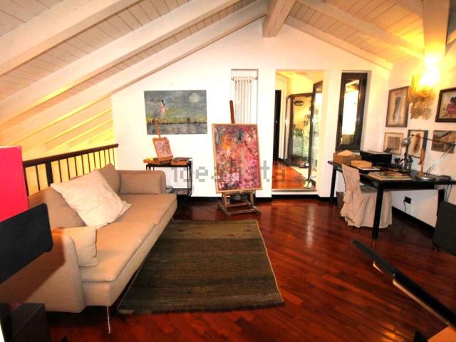 Appartamento in affitto di 250 m² in Via Giorgio Silva, 37