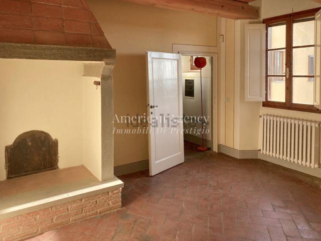 Appartamento in affitto di 250 m² in Via di Vacciano