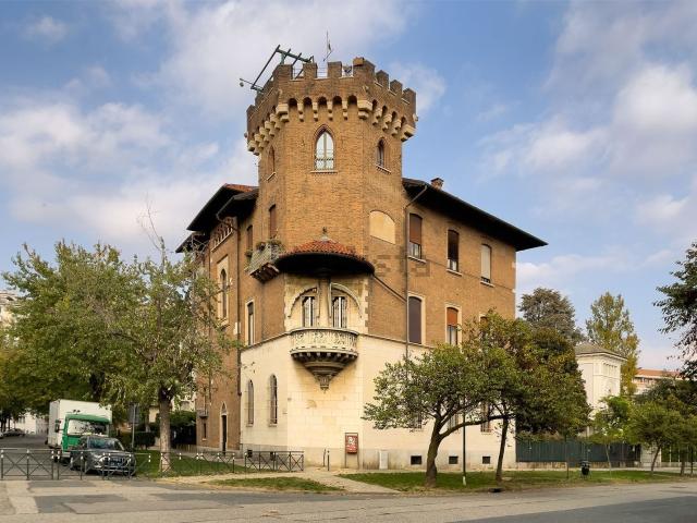 Appartamento in affitto di 250 m² in Corso Generale Giuseppe Govone, 7