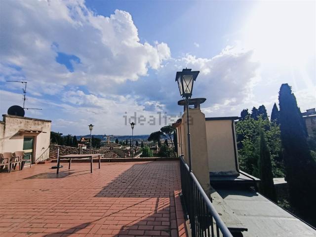 Appartamento in affitto di 255 m²