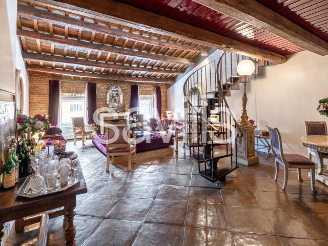 Appartamento in affitto di 256 m² in Piazza della Pigna