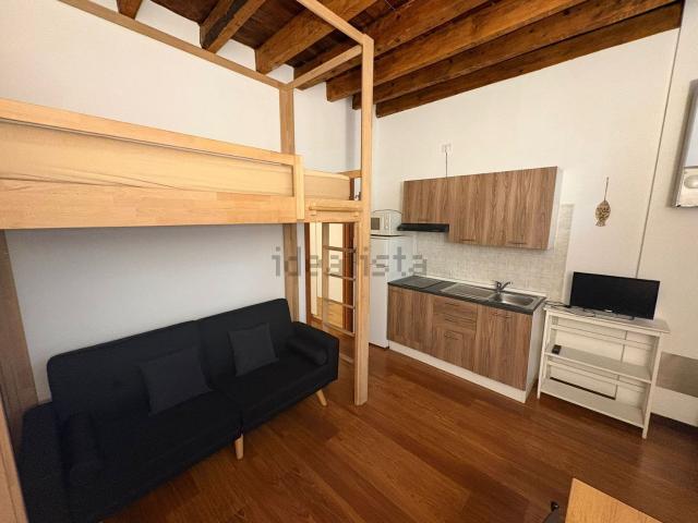 Appartamento in affitto di 25 m² in Via Evangelista Torricelli, 10