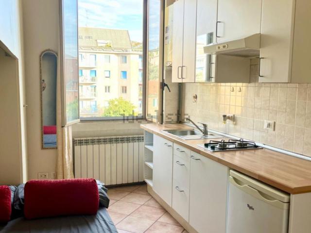 Appartamento in affitto di 25 m² in Via Giacinto Bruzzesi