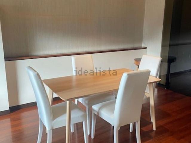 Appartamento in affitto di 267 m² in Via Stanislao Caboni