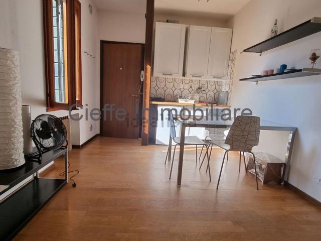 Appartamento in affitto di 26 m² in Via ANDREINI