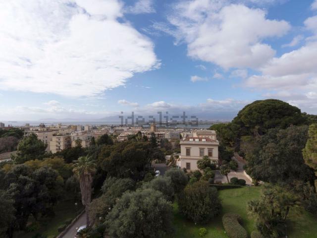 Appartamento in affitto di 270 m² in Via Oslavia