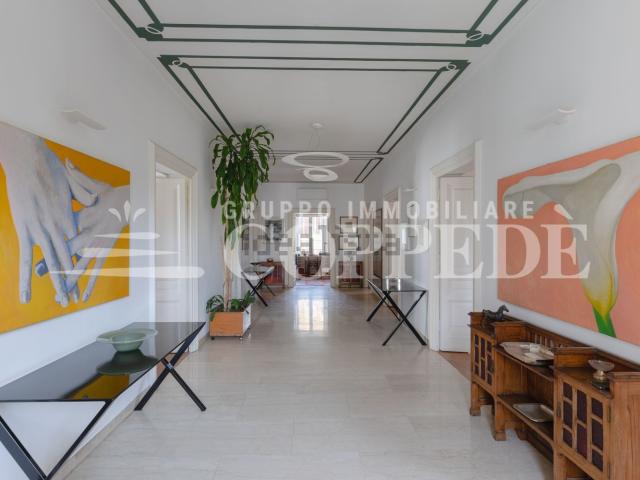 Appartamento in affitto di 272 m² in Via Giovanni Nicotera
