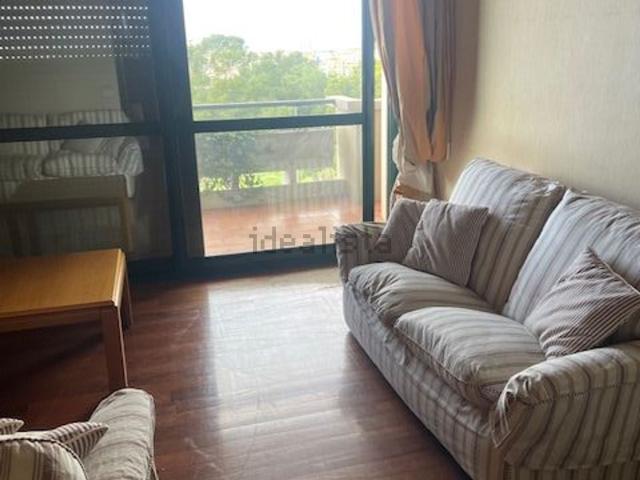 Appartamento in affitto di 278 m² in Via Stanislao Caboni