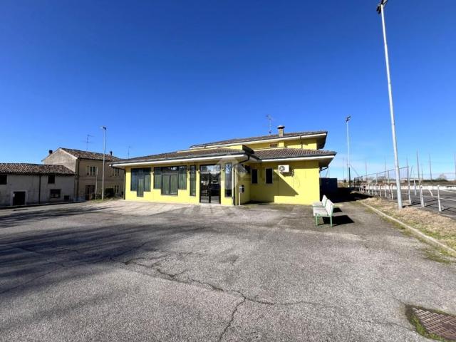 Appartamento in affitto di 281 m² in Via Trieste, 279