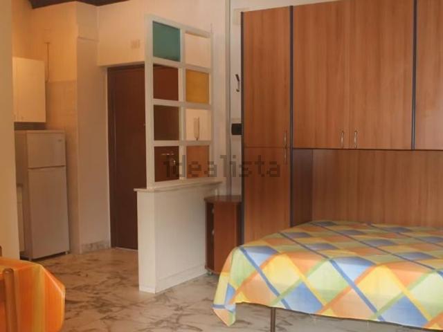 Appartamento in affitto di 28 m² in Via delle Acacie