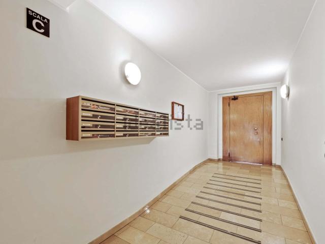Appartamento in affitto di 28 m² in Via Isaac Newton, 18