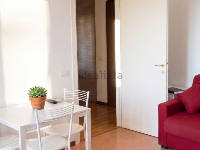 Appartamento in affitto di 28 m² in Viale Carlo Espinasse, 104